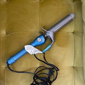 Babyliss Pro 1.5” 1 1/2 inch curling iron